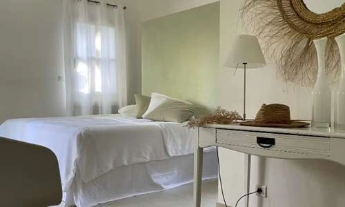 Chambre Vert Sauge_Cabrières-d'Avignon