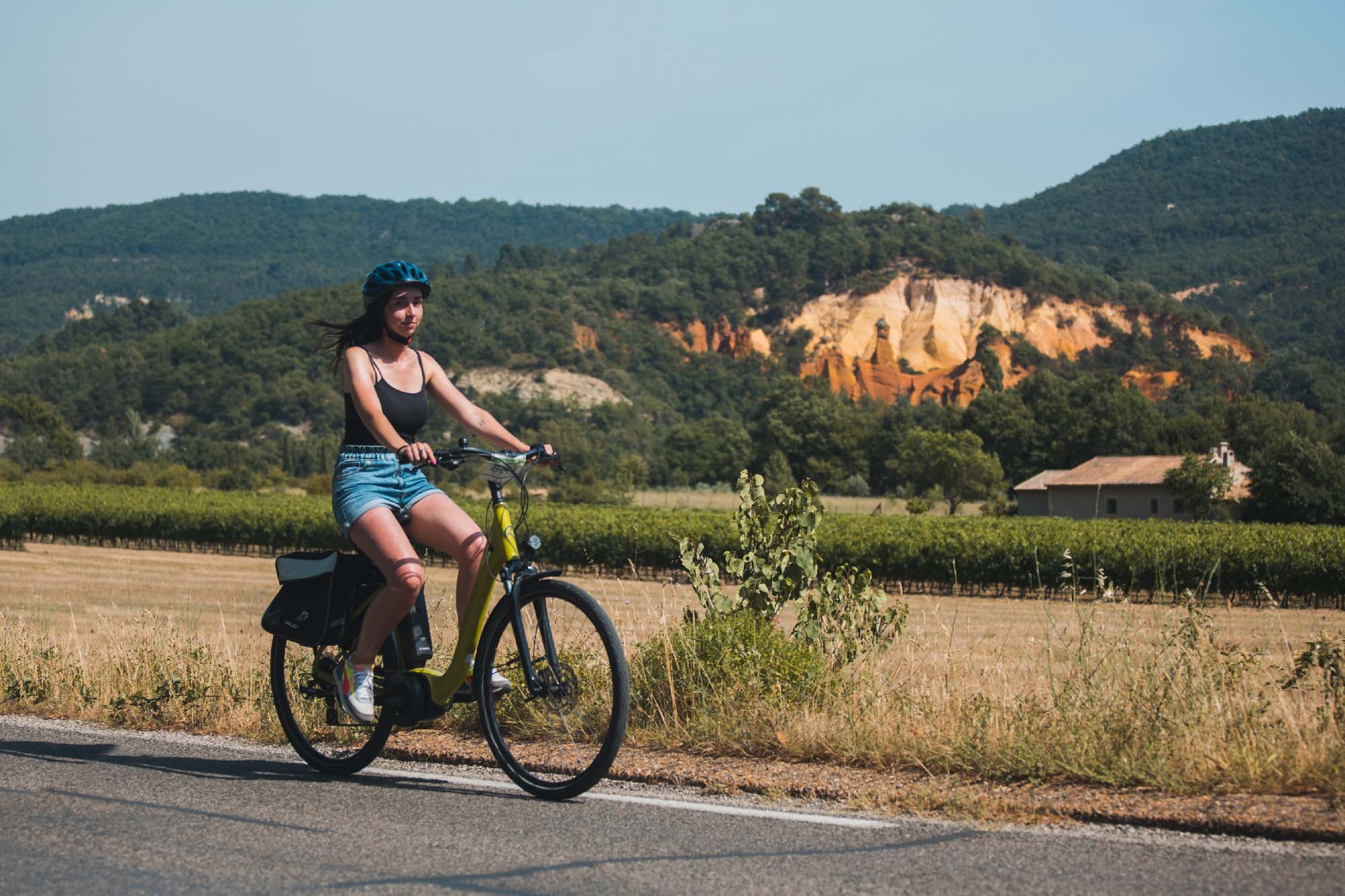 The Ochres by bike in the Luberon