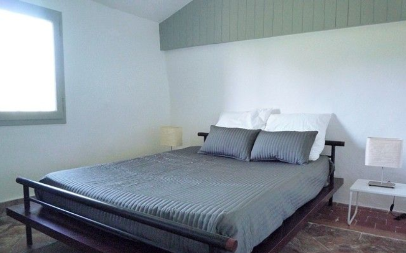 Double bedroom of the Thym & Romarin gîte at Mas des 2 Fontaines