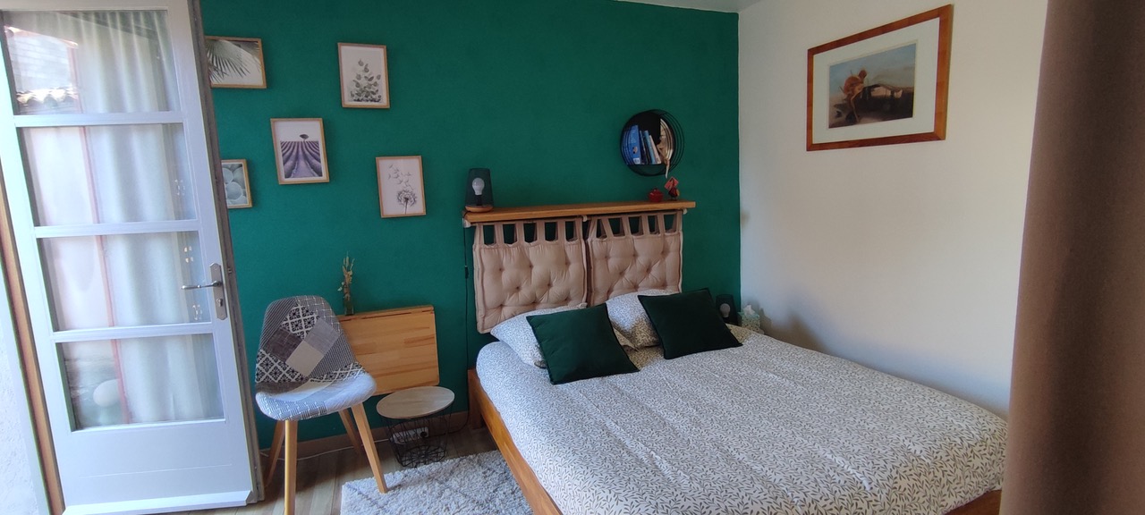 Genêt Room at Le Mas de la Diligence – Double room with private terrace
