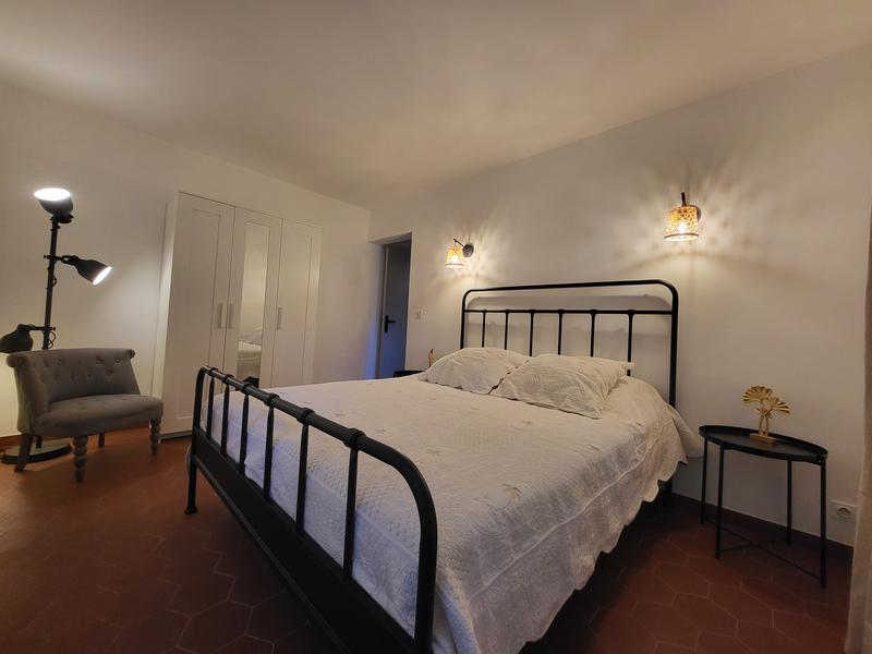 Room at the cottage Le Sarret in Cabrières d
