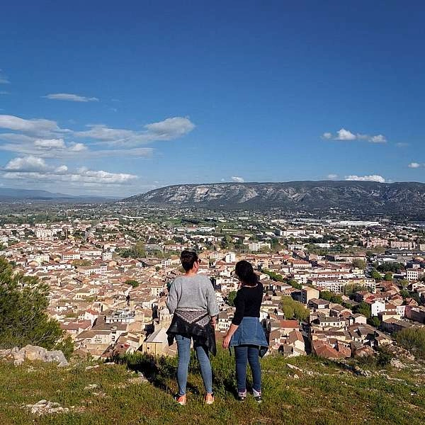 CAVAILLON - From the Station to Saint-Jacques Hill