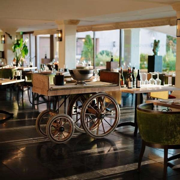 Les Vignes & Son Jardin Restaurant