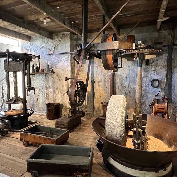 La Royère Olive Oil Museum in Oppède