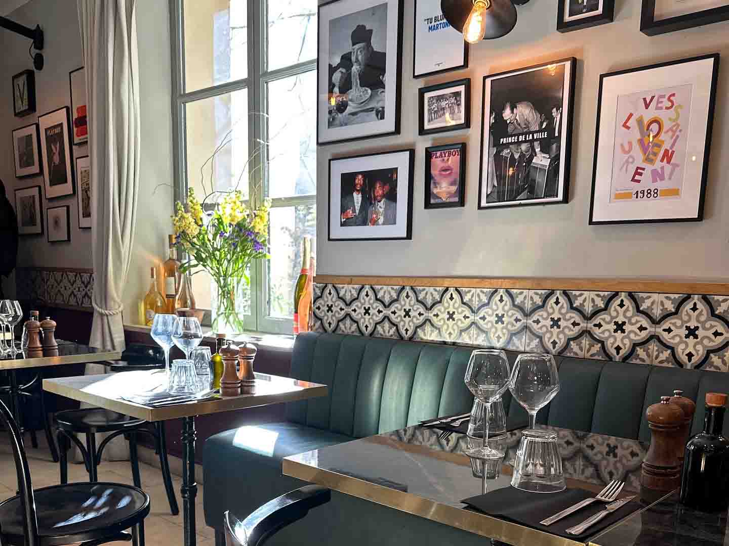 Warm and welcoming dining room inside Brasserie L'Insolite