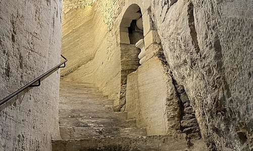 Les Caves