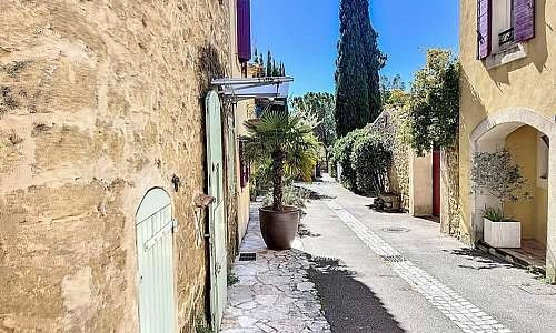 Espace exterieur bientôt aménagé de son salon de jardin