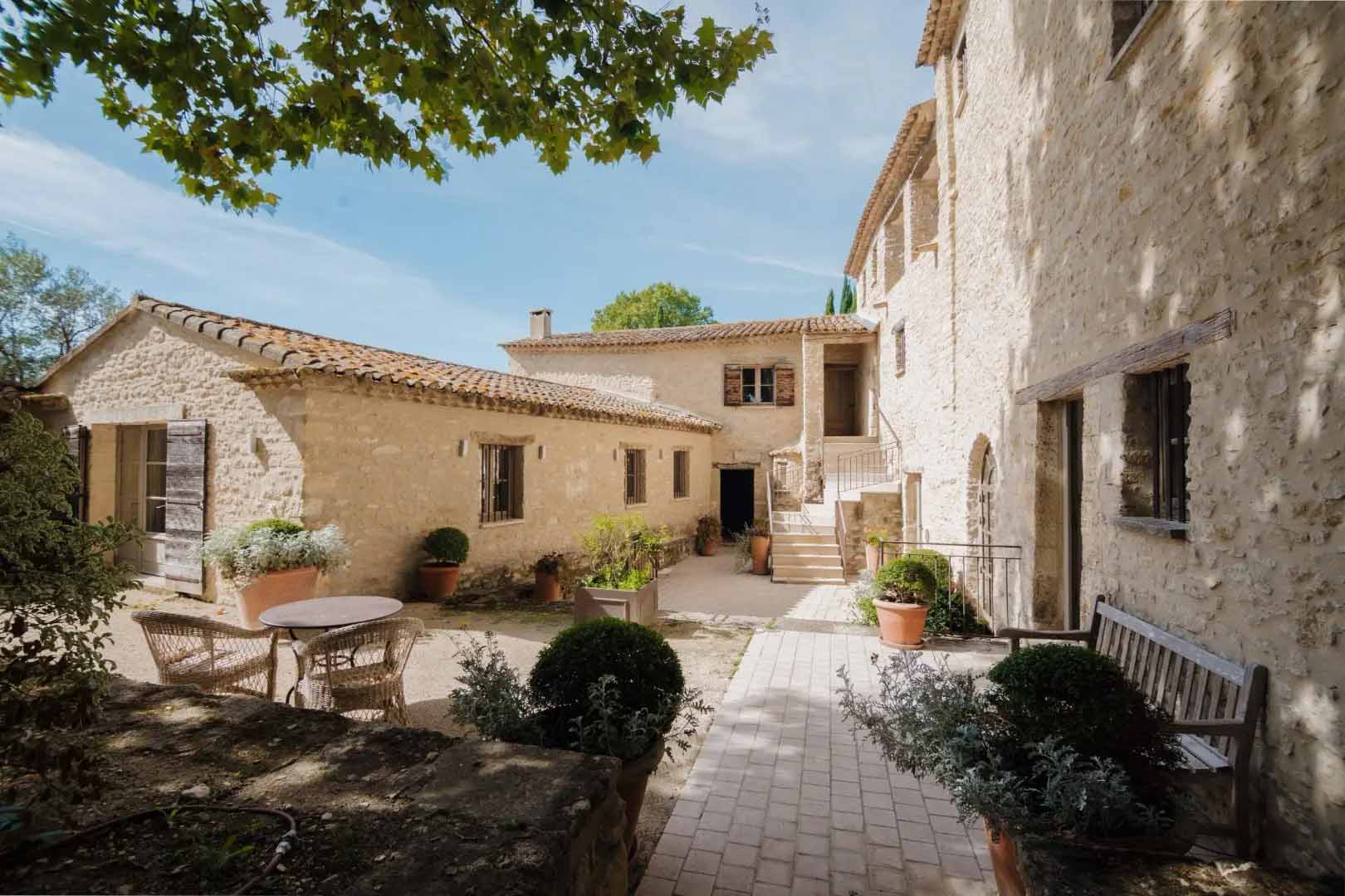 Stone courtyard of La Bastide des Vallats in the Luberon
