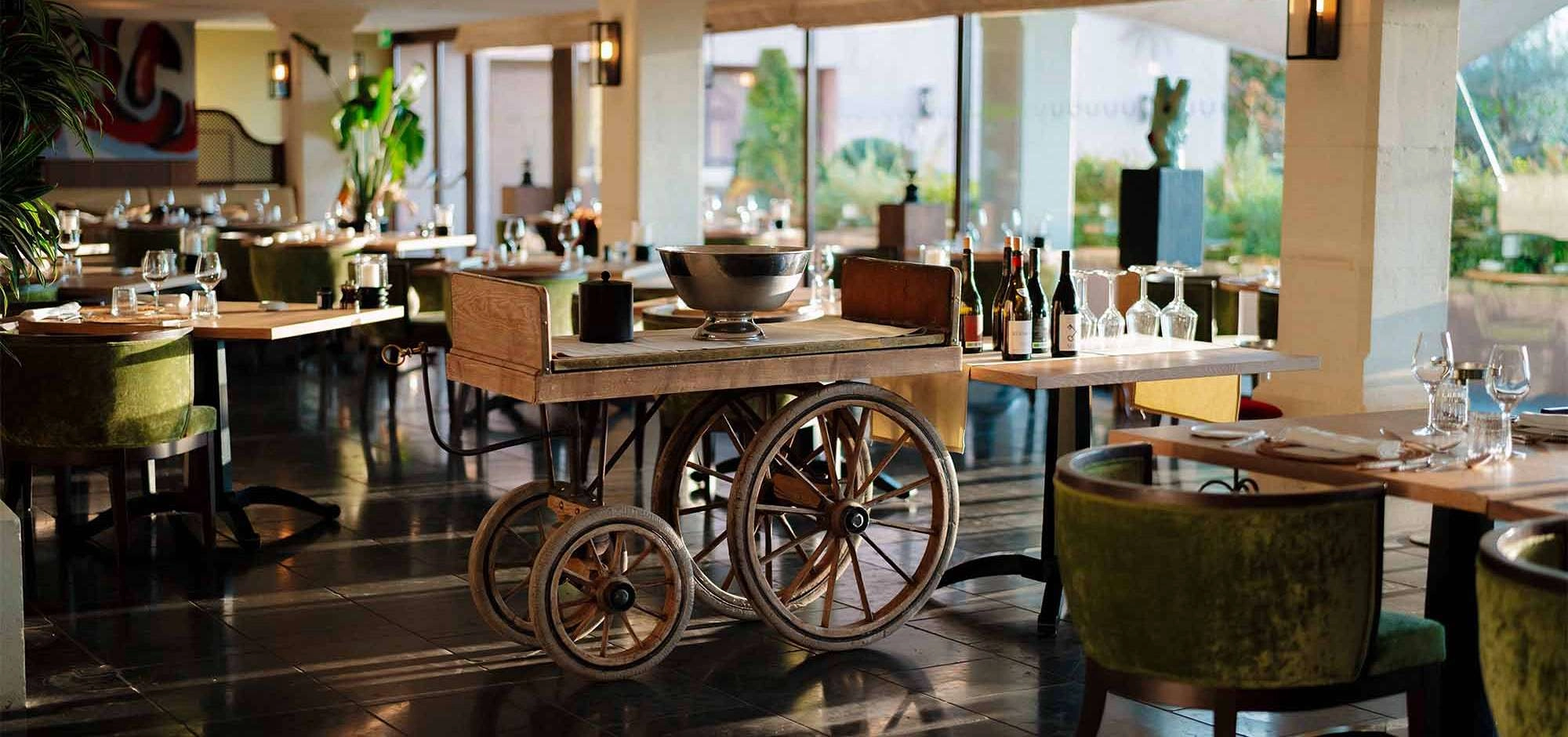 Les Vignes & Son Jardin Restaurant