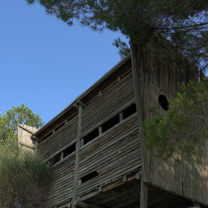 Mérindol birdwatching observatory in the Luberon