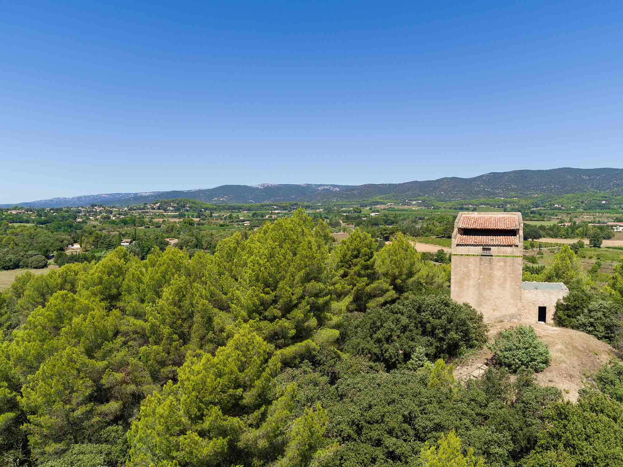 The old village of Puyvert