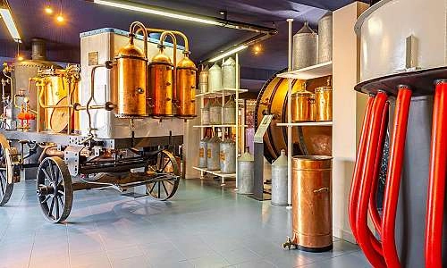 Jour de fête de la récolte et de la distillation au Musée de la Lavande_Cabrières-d'Avignon