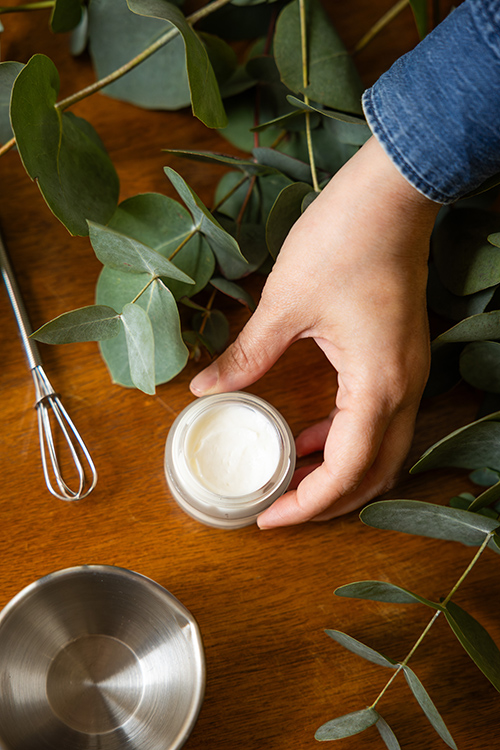 Well-being workshop in Cucuron to create a natural day cream
