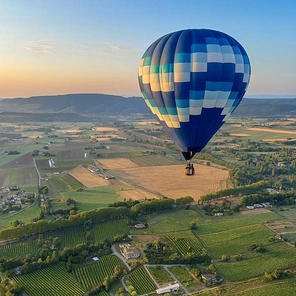 Hot air balloon flight in the Luberon