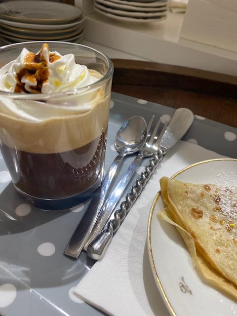 Sweet crêpe and gourmet coffee served at La Méridienne