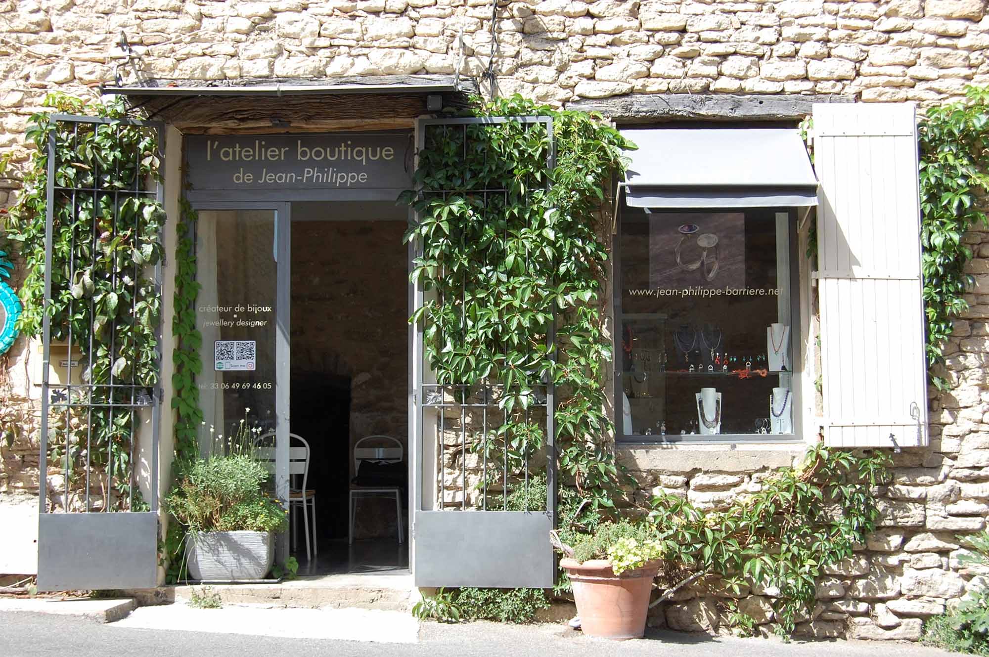 Jean-Philippe Barrière workshop boutique in Gordes Facade of Jean-Philippe Barrière’s workshop boutique in the village of Gordes