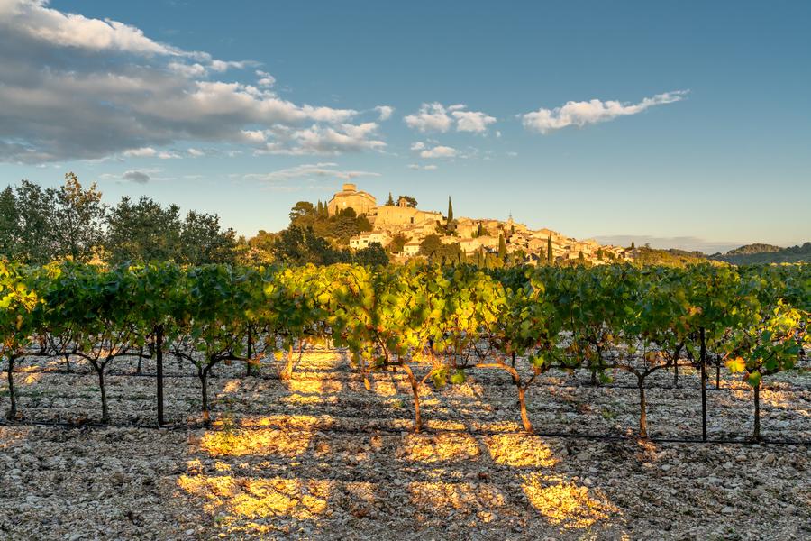 Château Turcan in Ansouis Château Turcan in Ansouis at the foot of the Mourre Nègre