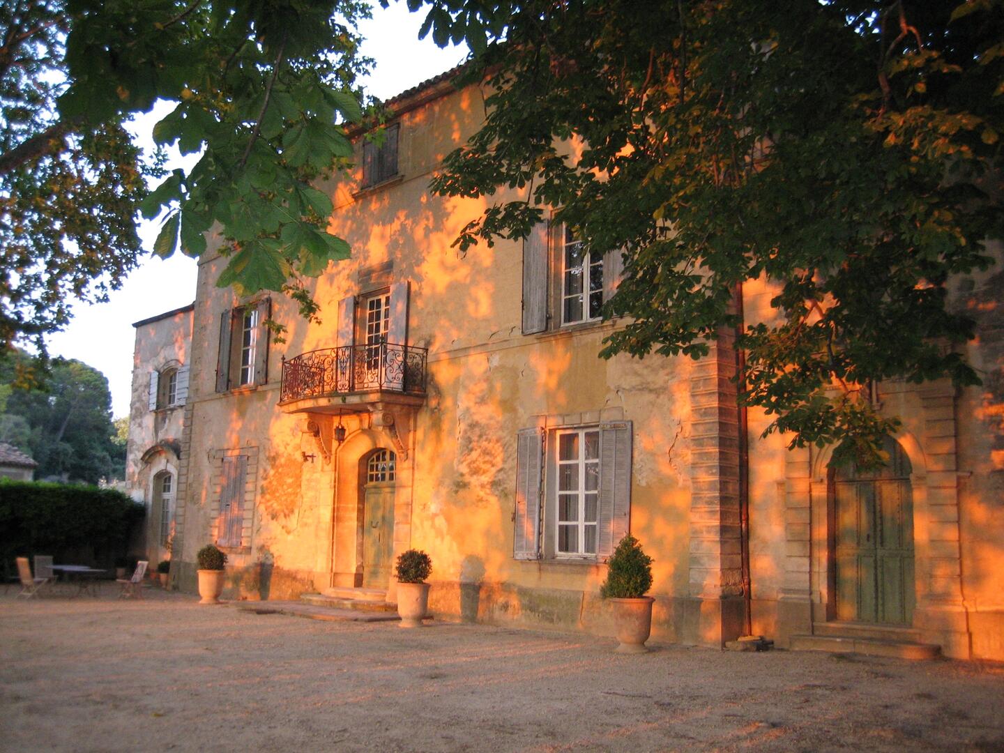 Sunsets Vignerons evening at Château La Canorgue in Bonnieux in the Luberon