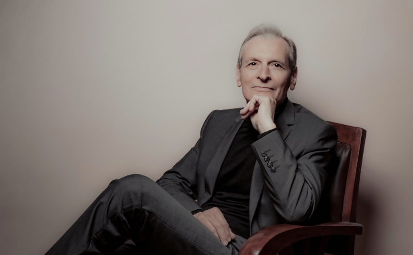 Philippe Bianconi, pianist, performing at the International Piano Festival of La Roque d’Anthéron in Gordes