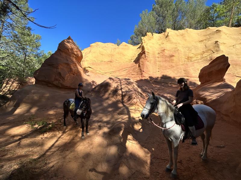Horseback ride through the ochres of the Luberon Horseback ride through the ochre landscapes of the Luberon with Provence Hipposervices