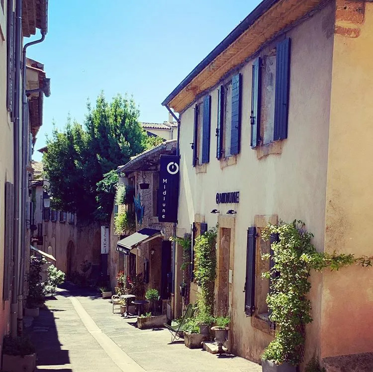 Galerie Midiune in the village of Lourmarin Street in Lourmarin with Galerie Midiune