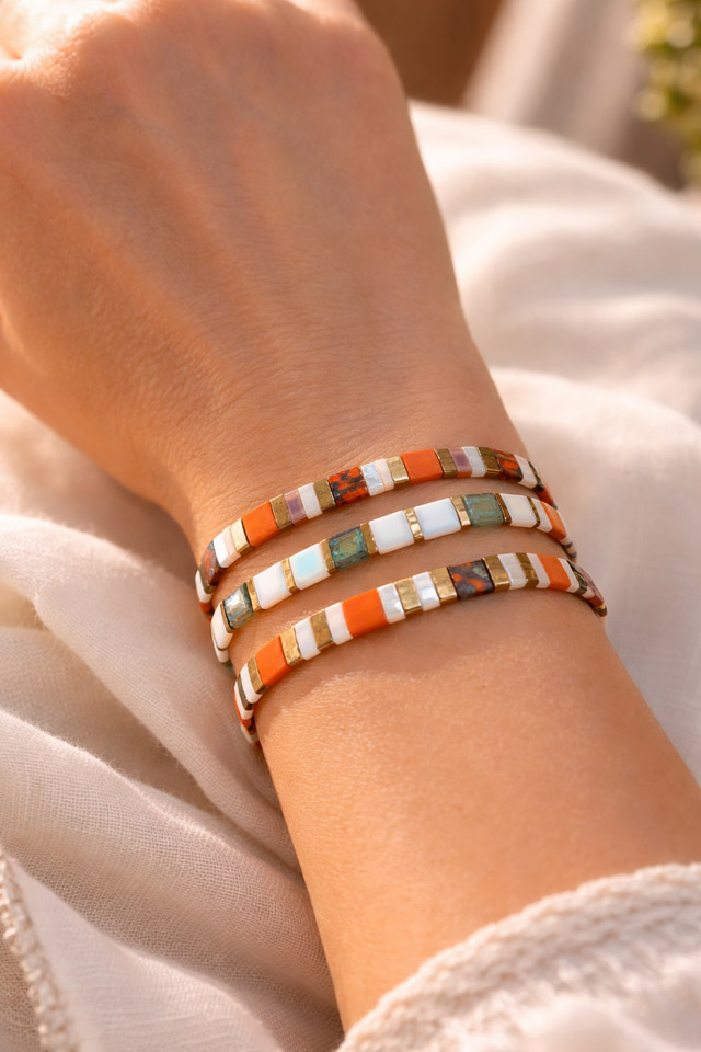 Japanese Miyuki bead bracelets featured in a creative workshop in Cavaillon