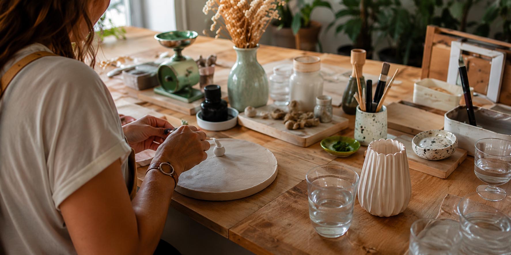 Programme of summer creative workshops at Woods Life Atelier in Cavaillon