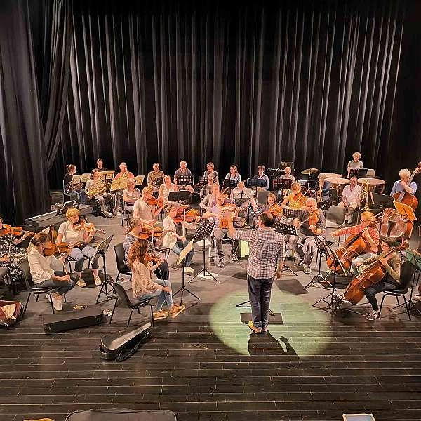 Greatest Movie Themes by the Artemuz Orchestra