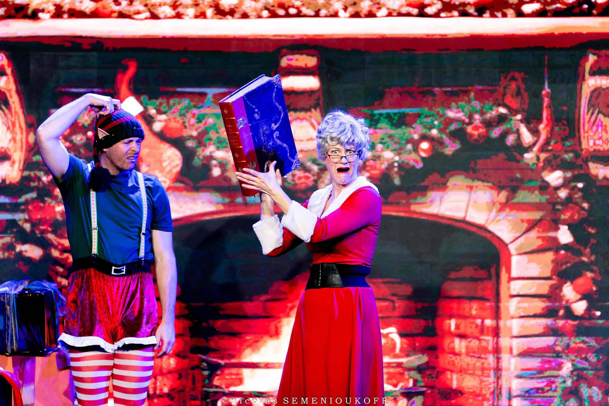 Poster for the family show Le Père Noël est enrhumé in Cavaillon