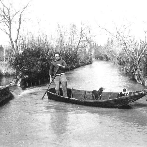 Guided tour of the Saint-Julien canal in Cheval-Blanc
