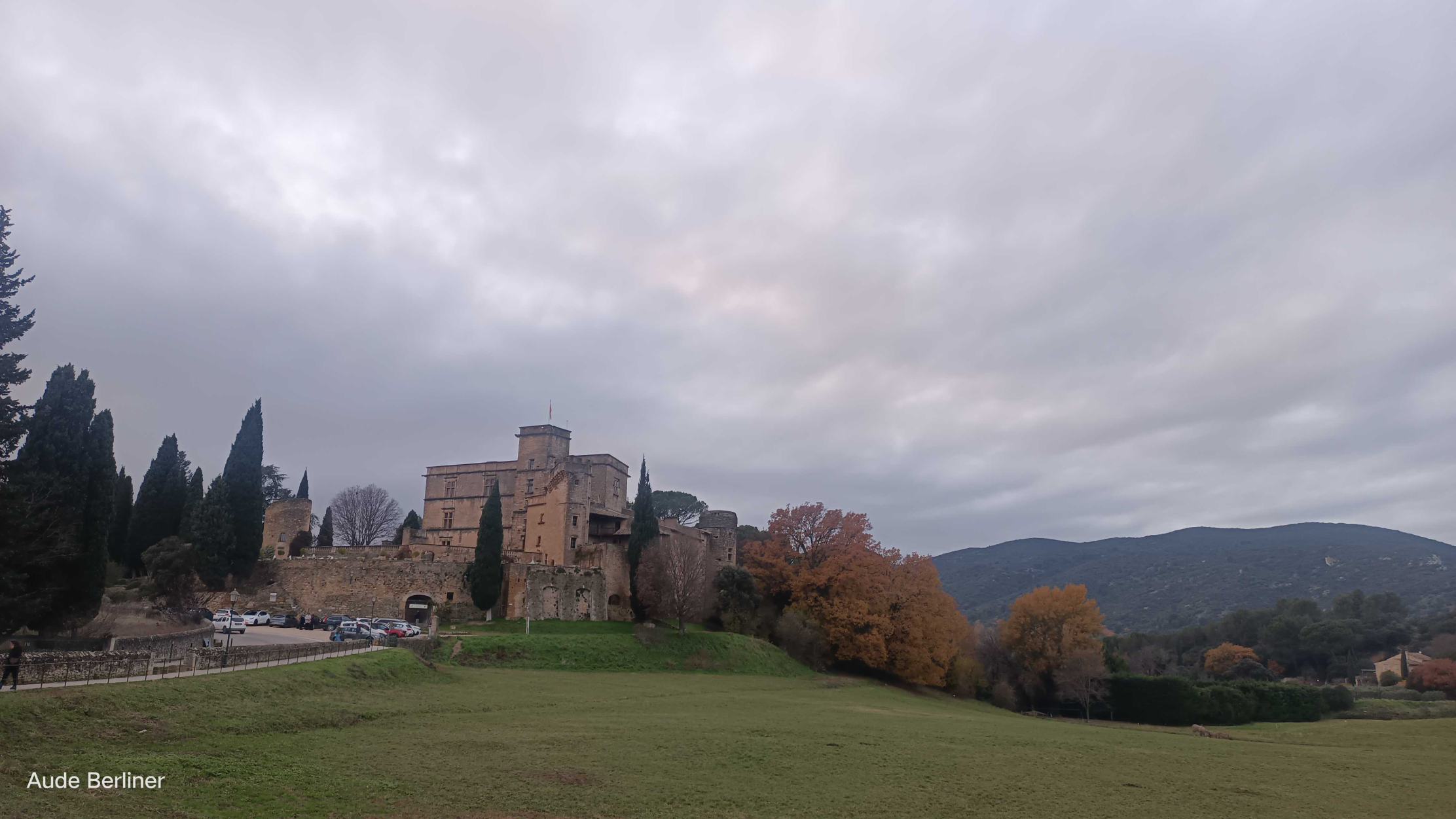 Watercolor sketch and travel diary course with Aude Berliner in Luberon