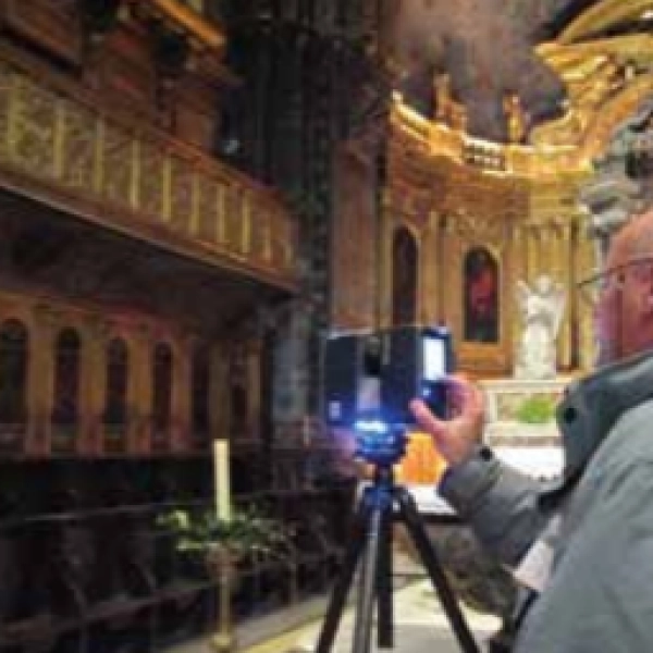 Digital surprise visit to Cavaillon Cathedral