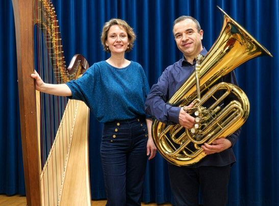 Mathilde Giraud on harp and Juan Da Silva on tuba in Un voyage tout en couleurs