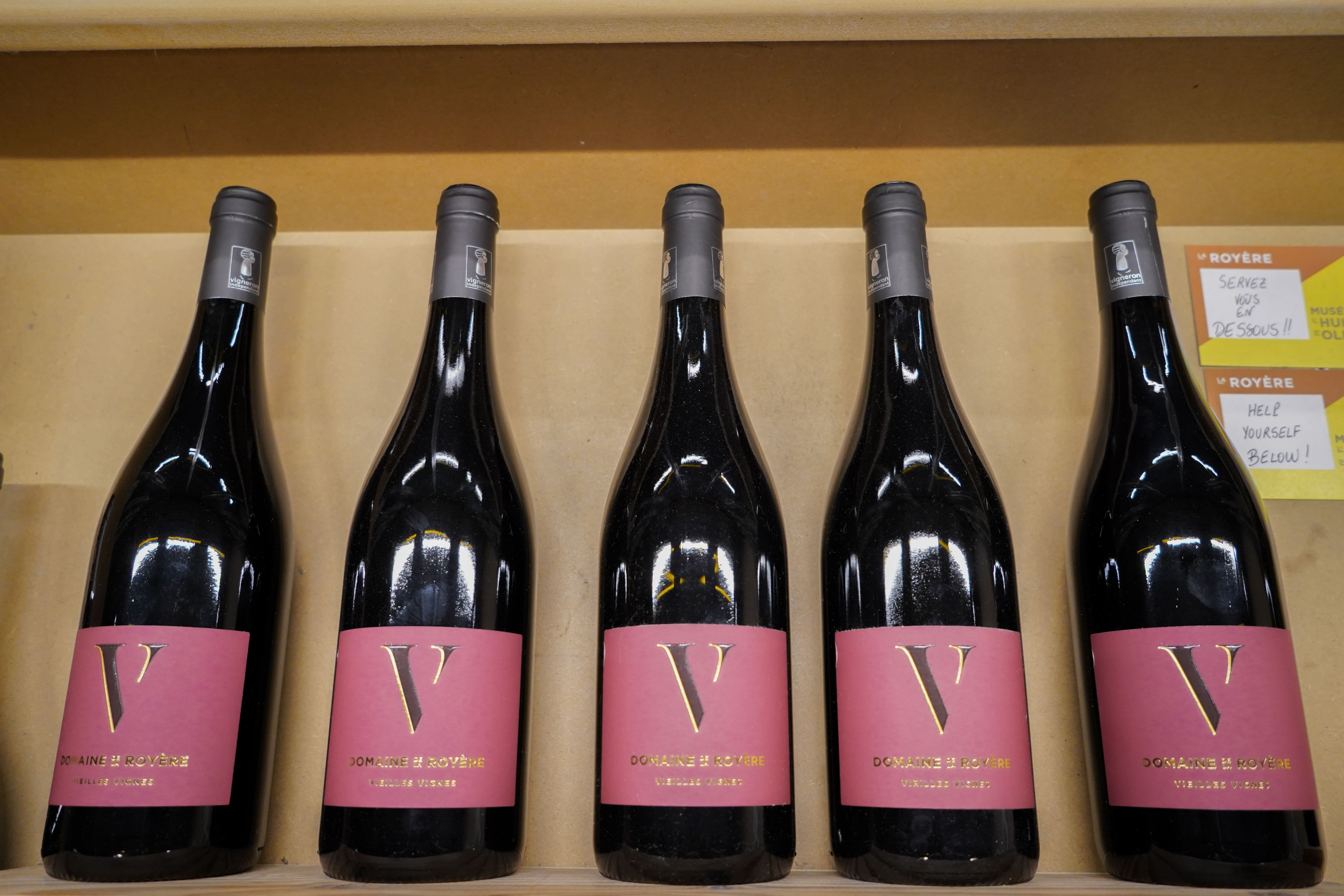 Bottles and wines from Domaine de la Royère in Oppède