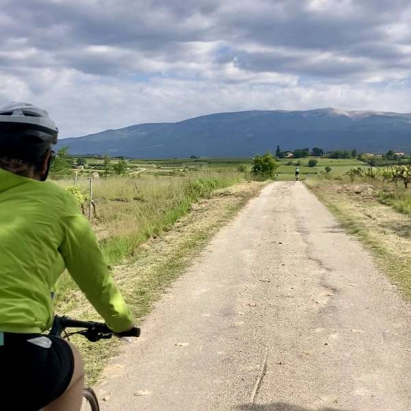 Cycling and hiking in the Luberon with Apiflow