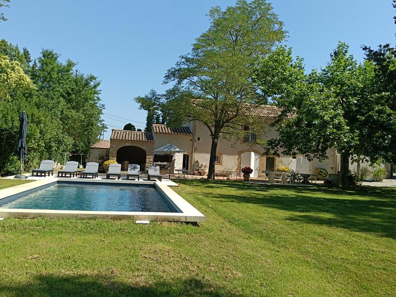 Provencal farmhouse La Batisdonne in Cavaillon