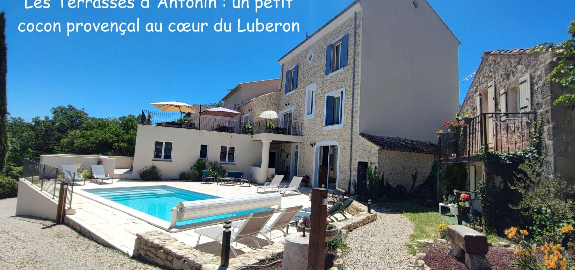 Les Terrasses d'Antonin - Bed and Breakfast in Grambois