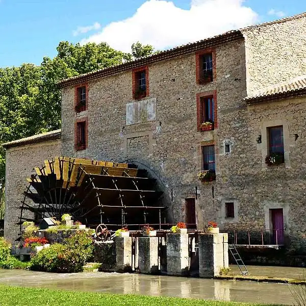 The sites and heritage of Les Taillades