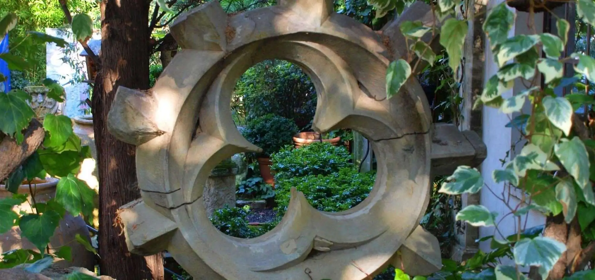 Hotel D'Agar: Magic or enigmatic?