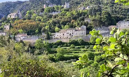 Vue sur Oppède-le-Vieux